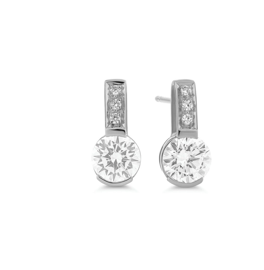 Earrings Stud Brilliant Semi Bezel Set