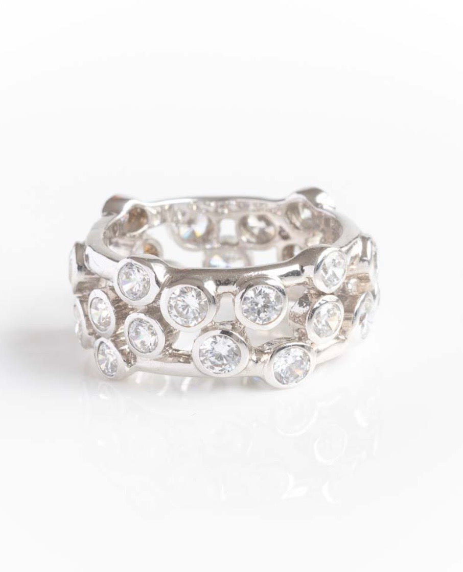 Bubble Brilliant Bezel Ring
